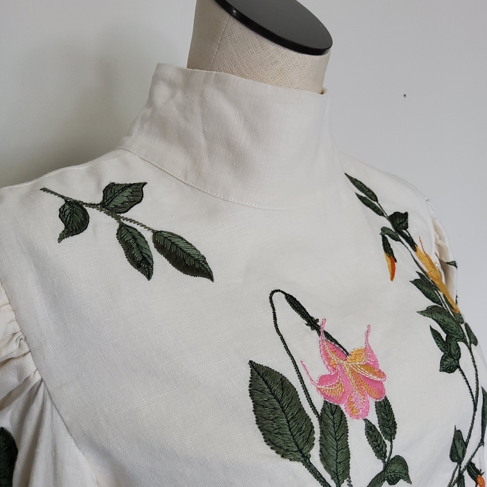 Agua by Agua Bendita Guaba Ranas Embroidered Linen Statement Dress - Picture 6 of 15